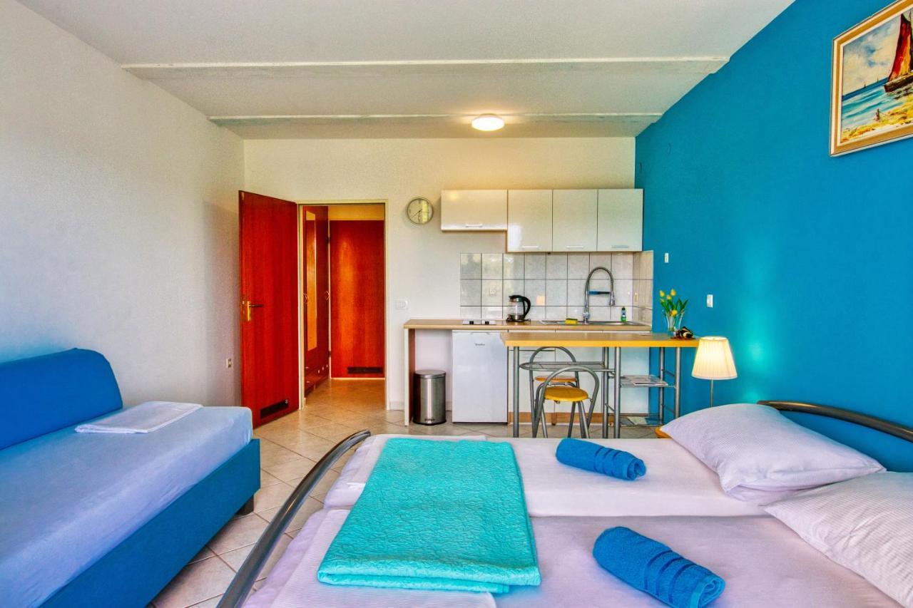 Apartman Studio Πούλα Εξωτερικό φωτογραφία