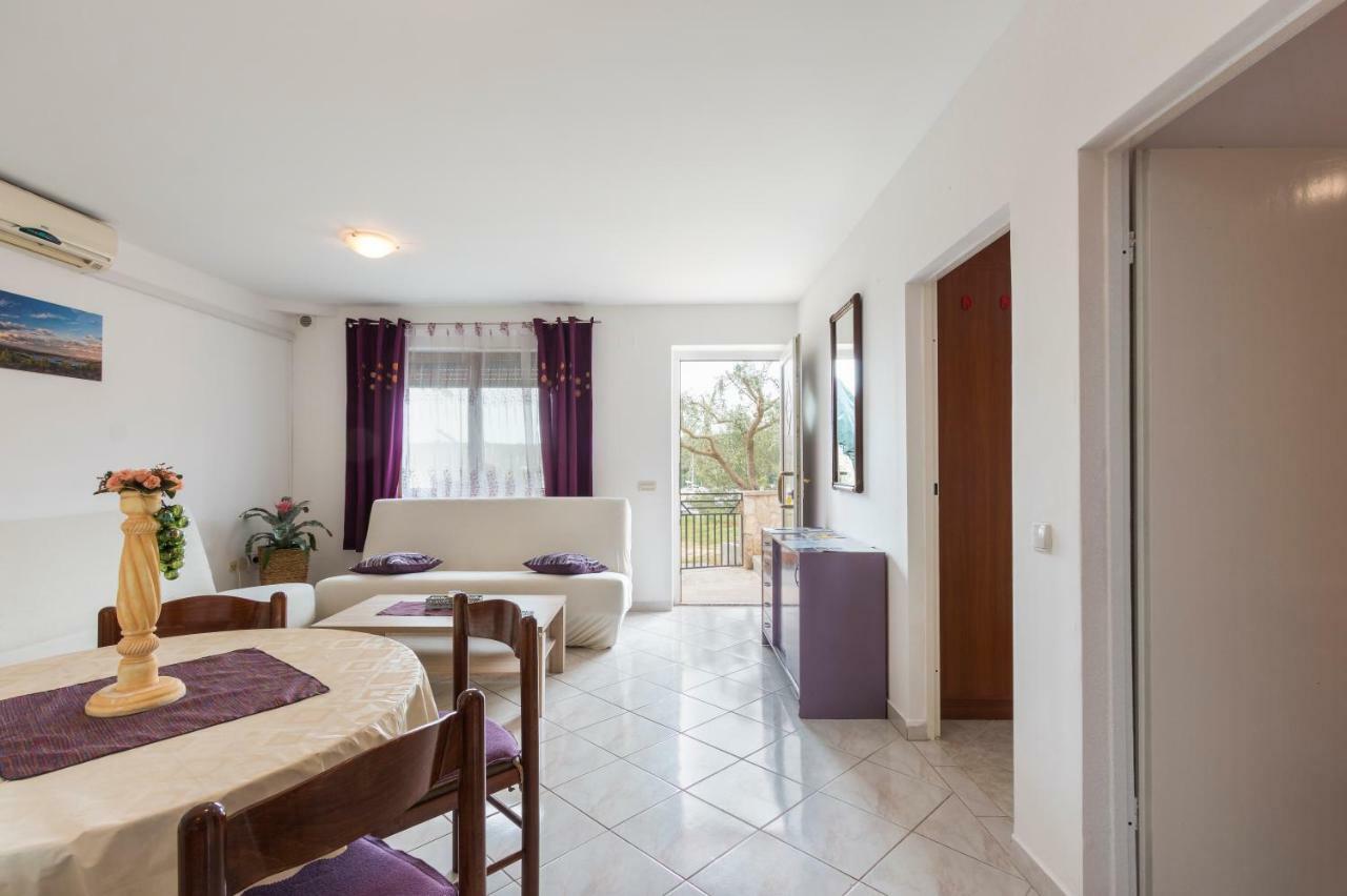 Apartman Studio Πούλα Εξωτερικό φωτογραφία