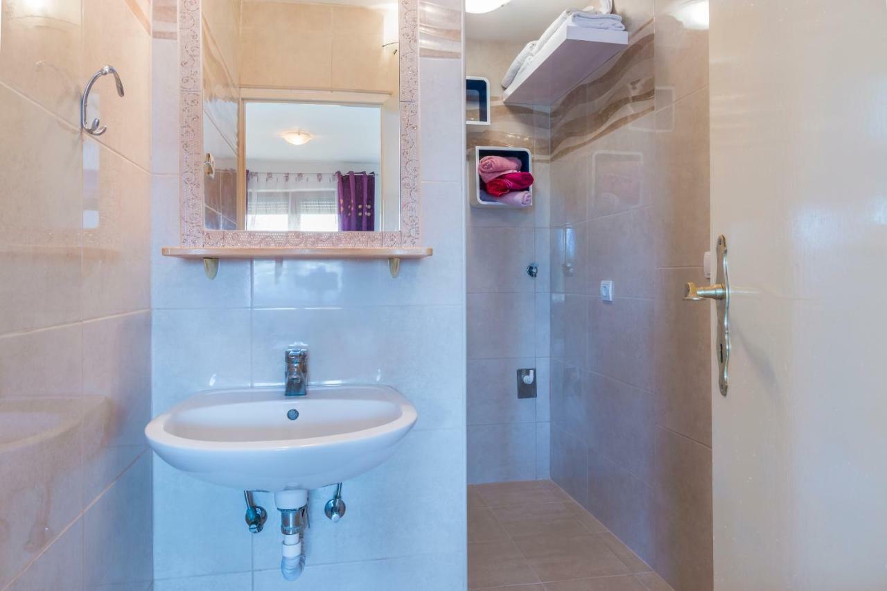 Apartman Studio Πούλα Εξωτερικό φωτογραφία