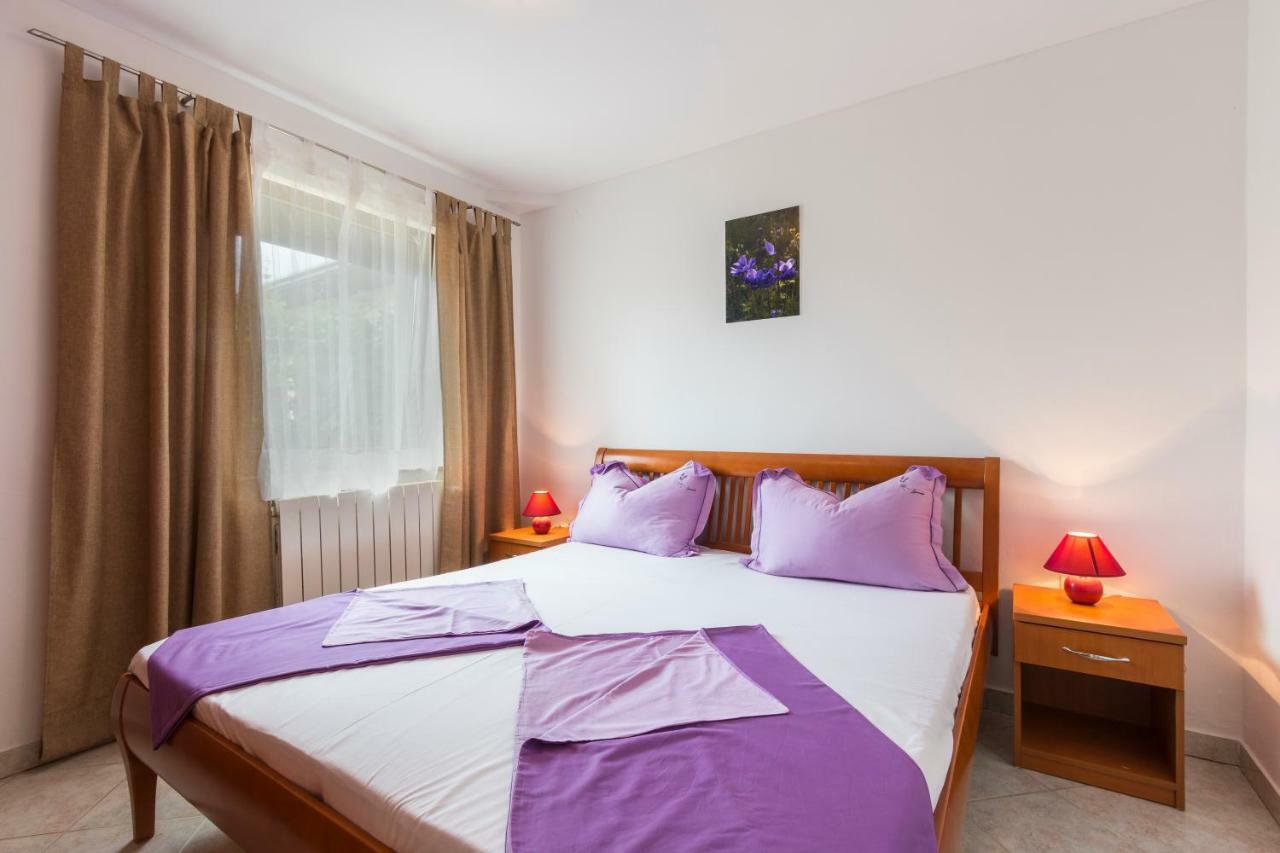Apartman Studio Πούλα Εξωτερικό φωτογραφία